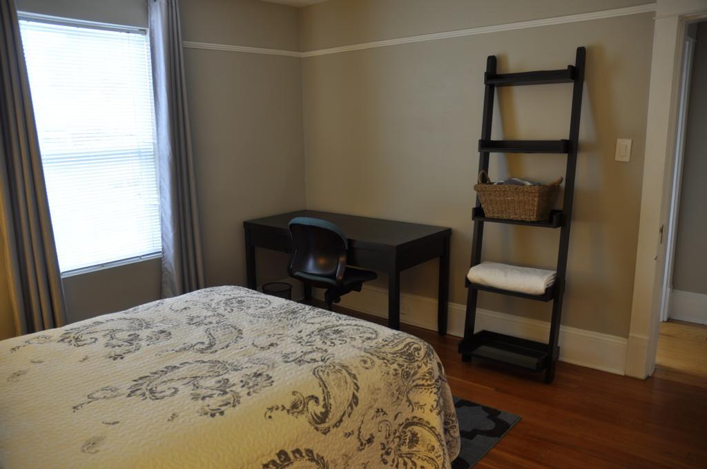 Moncton Suites - Apartments Across Georges Dumont Dış mekan fotoğraf