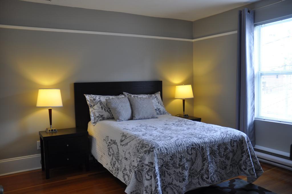Moncton Suites - Apartments Across Georges Dumont Dış mekan fotoğraf