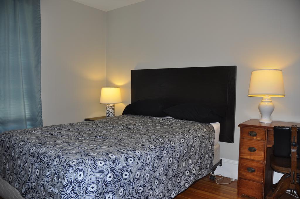 Moncton Suites - Apartments Across Georges Dumont Dış mekan fotoğraf
