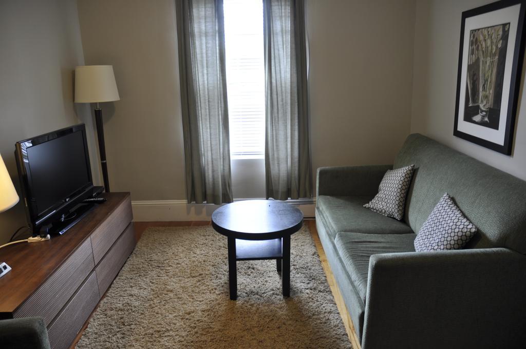 Moncton Suites - Apartments Across Georges Dumont Dış mekan fotoğraf