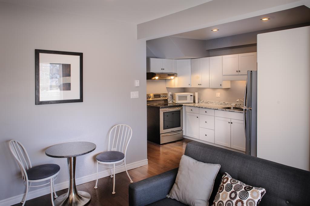 Moncton Suites - Apartments Across Georges Dumont Dış mekan fotoğraf