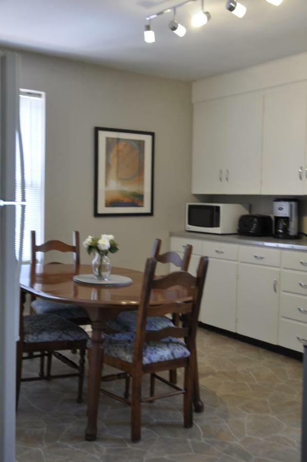 Moncton Suites - Apartments Across Georges Dumont Dış mekan fotoğraf
