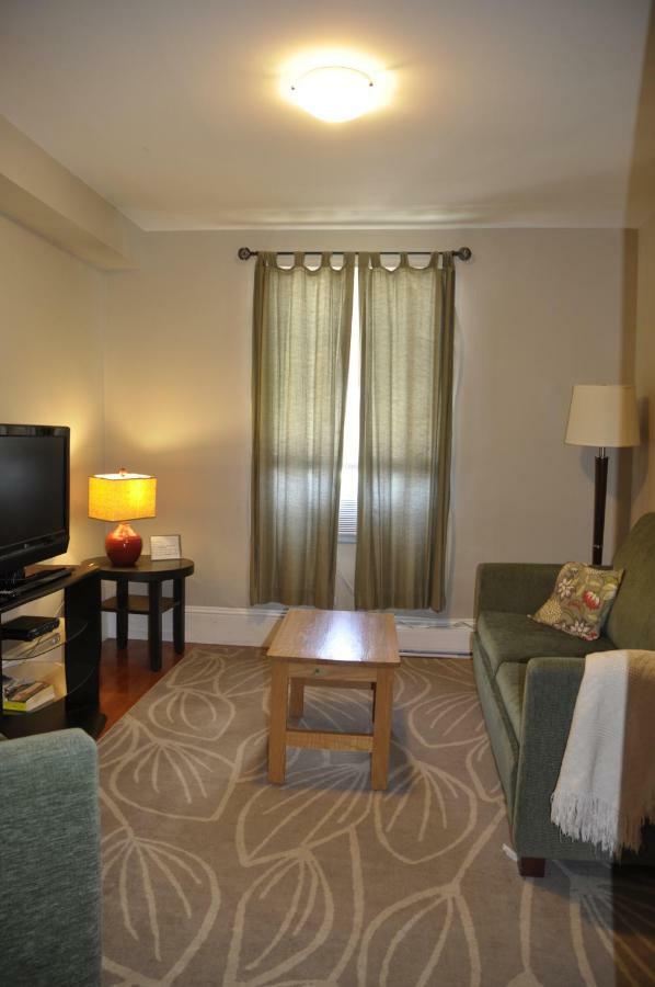 Moncton Suites - Apartments Across Georges Dumont Dış mekan fotoğraf